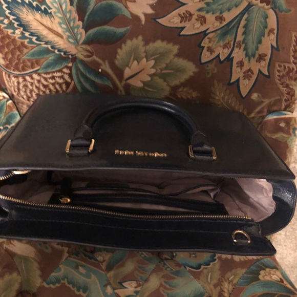 Classy Michael Kors Handbag Deep Blue - Picture 5 of 8